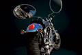  "Motorcycle" 
: McCann Erickson Prague 
: HD clothes 
17     RedApple, 2007
2  (    (, , ))